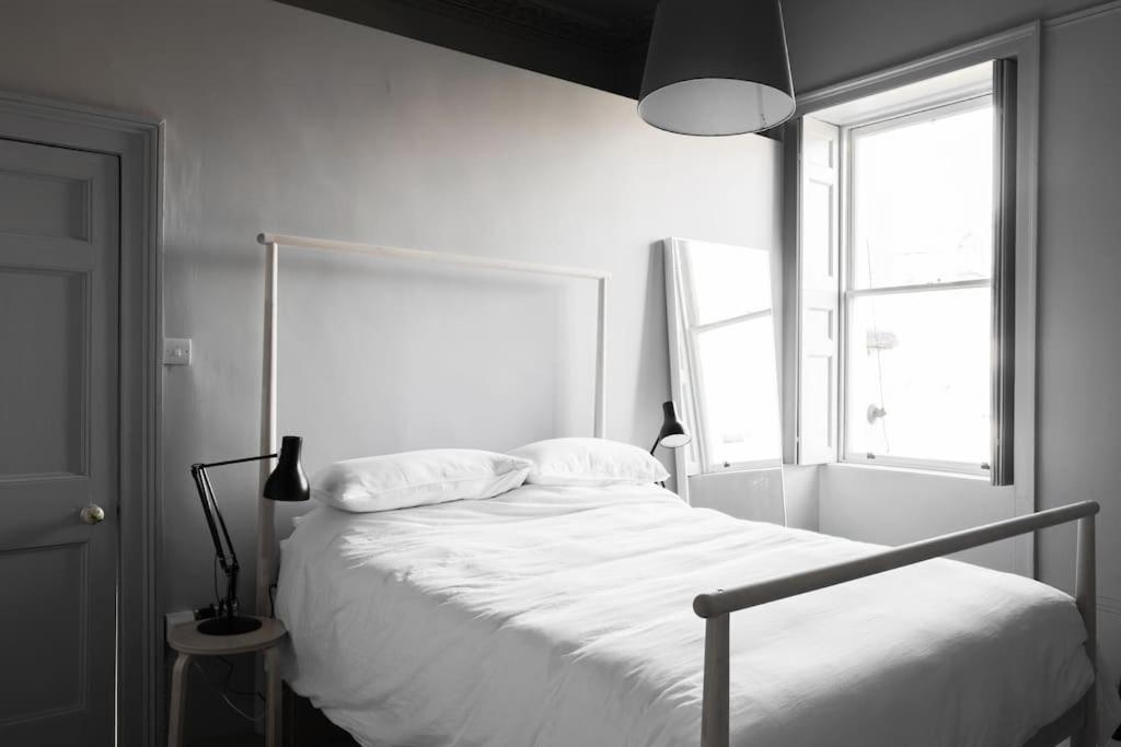 Spacious Georgian Pad - Free Parking - Walk To Bath Apartment Ngoại thất bức ảnh